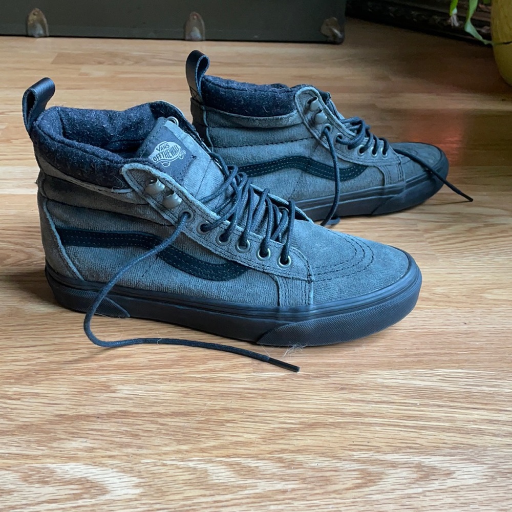 Vans high tops gray and black